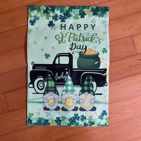 Lot of 4 Lawn‎ Flags Garden Christmas Winter St Patricks Day Love Birds Gnomes - Picture 9 of 10